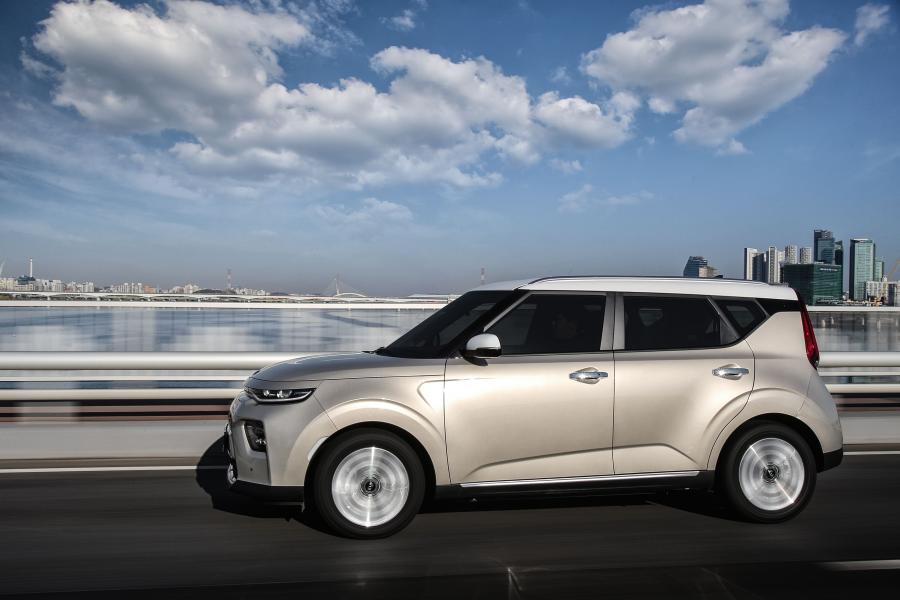  Kia Soul EV (SK3) 2019 года  (KR) (фото 22 из 35)
